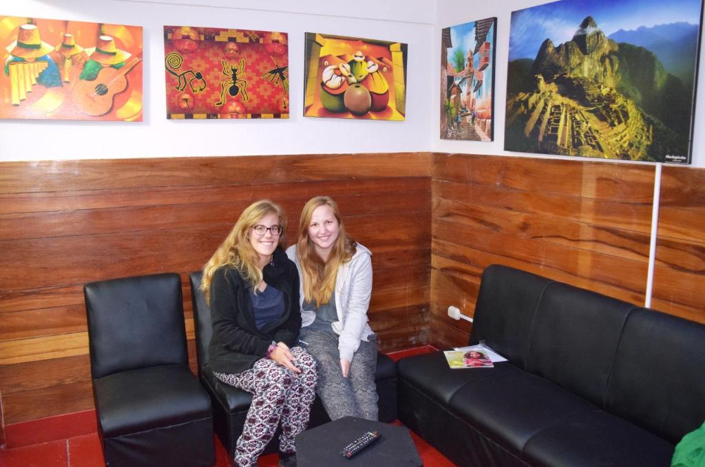 Χώρος καθιστικού στο Carlos Guest House 1 Cusco
