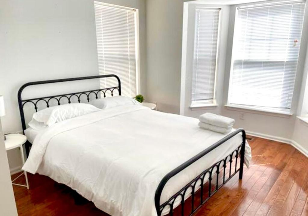 Lovely 4-bedroom House in Center City South