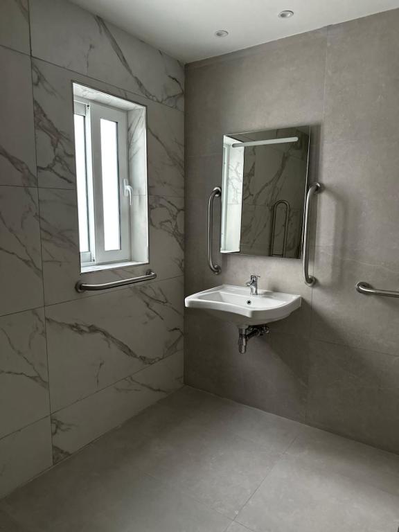 The Central guesthouse - 4