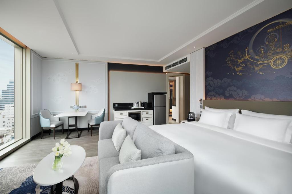 Grande Centre Point Surawong Bangkok - Dirigeant Familial