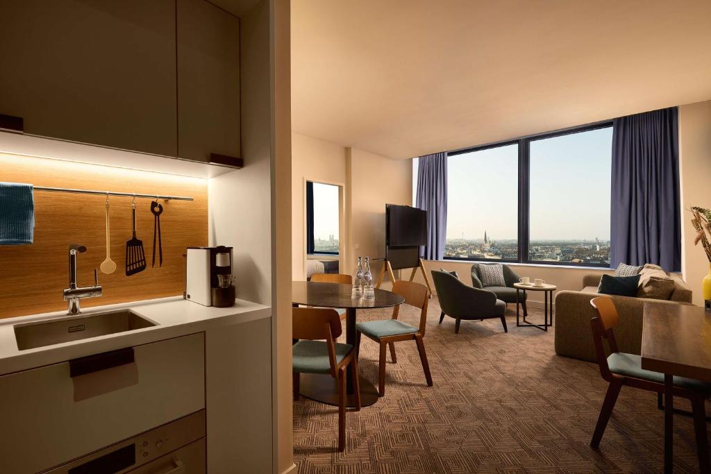 Adina Apartment Hotel Munich - Resim 17