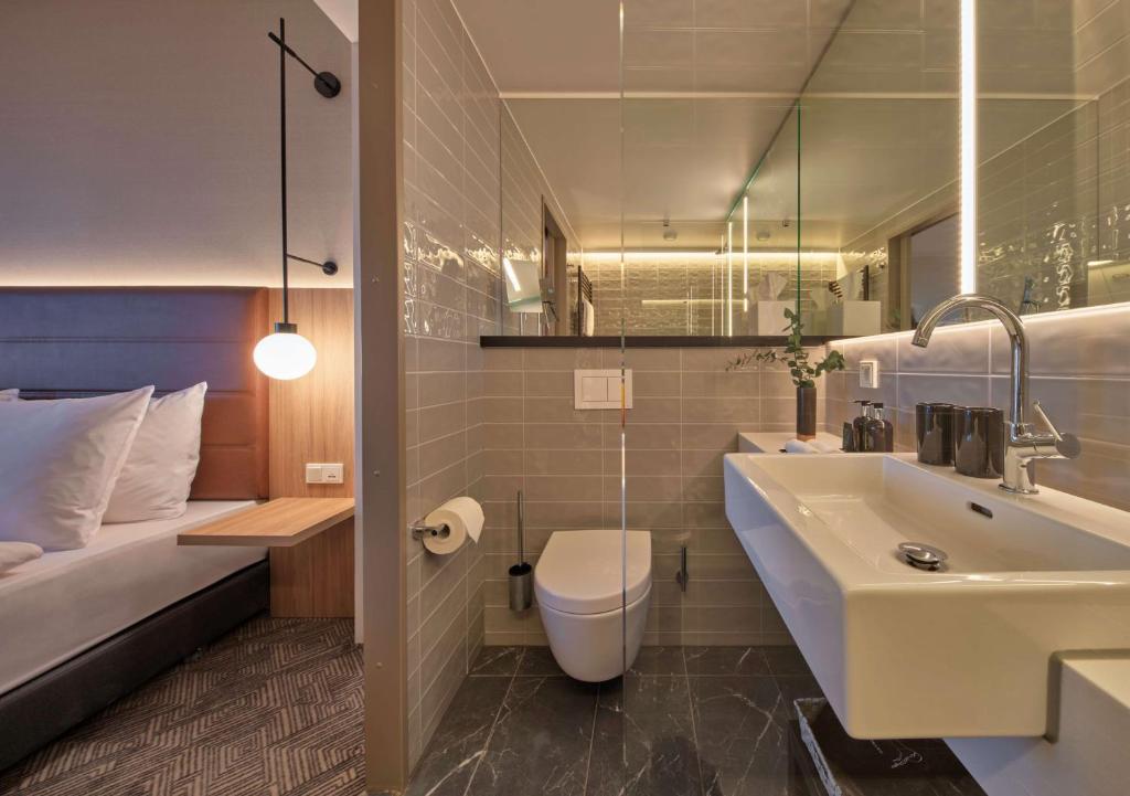 Adina Apartment Hotel Munich - Resim 21