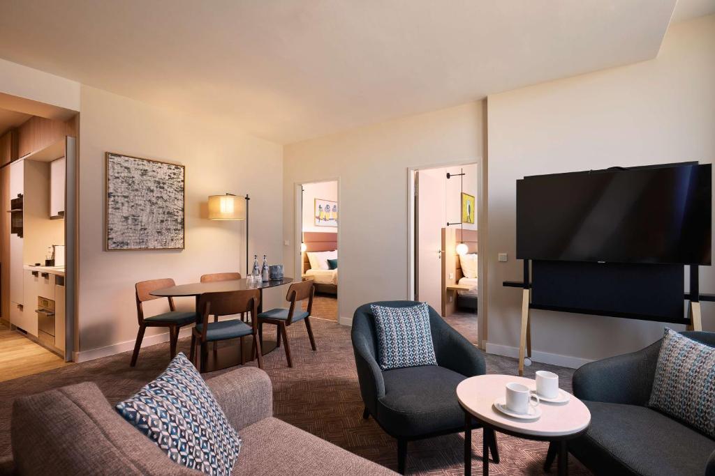 Adina Apartment Hotel Munich - Resim 28