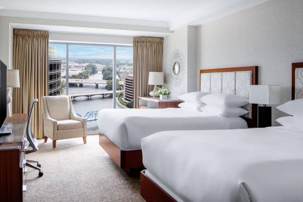 Amway Grand Plaza Hotel, Curio Collection by Hilton photo