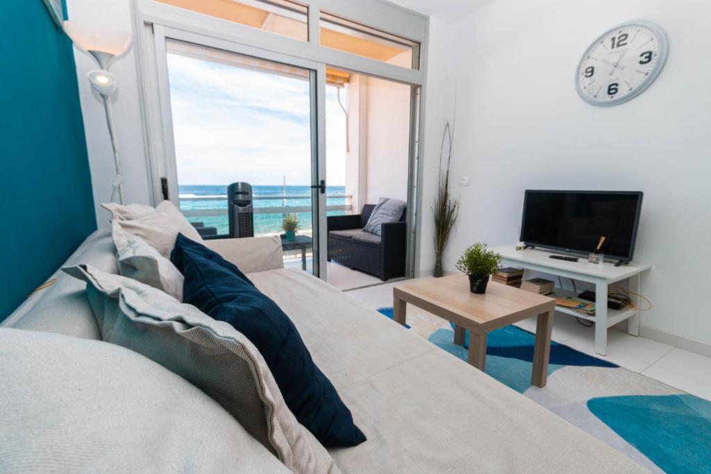 TV a/nebo společenská místnost v ubytování Blue Vista Apartment