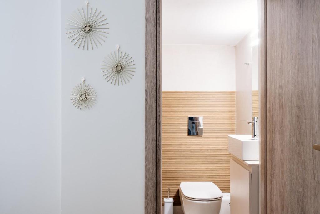 Iasmos Luxury Apartment - 13