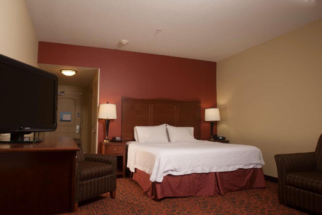 Hampton Inn Tomah photo