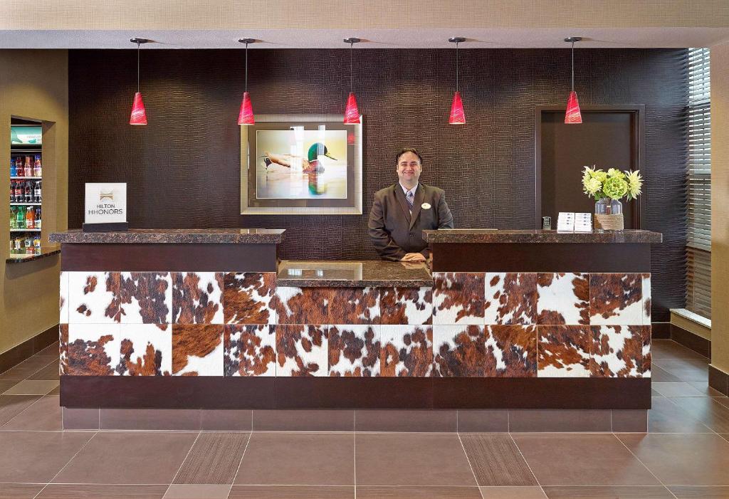 Homewood Suites Calgary Airport - Resim 4