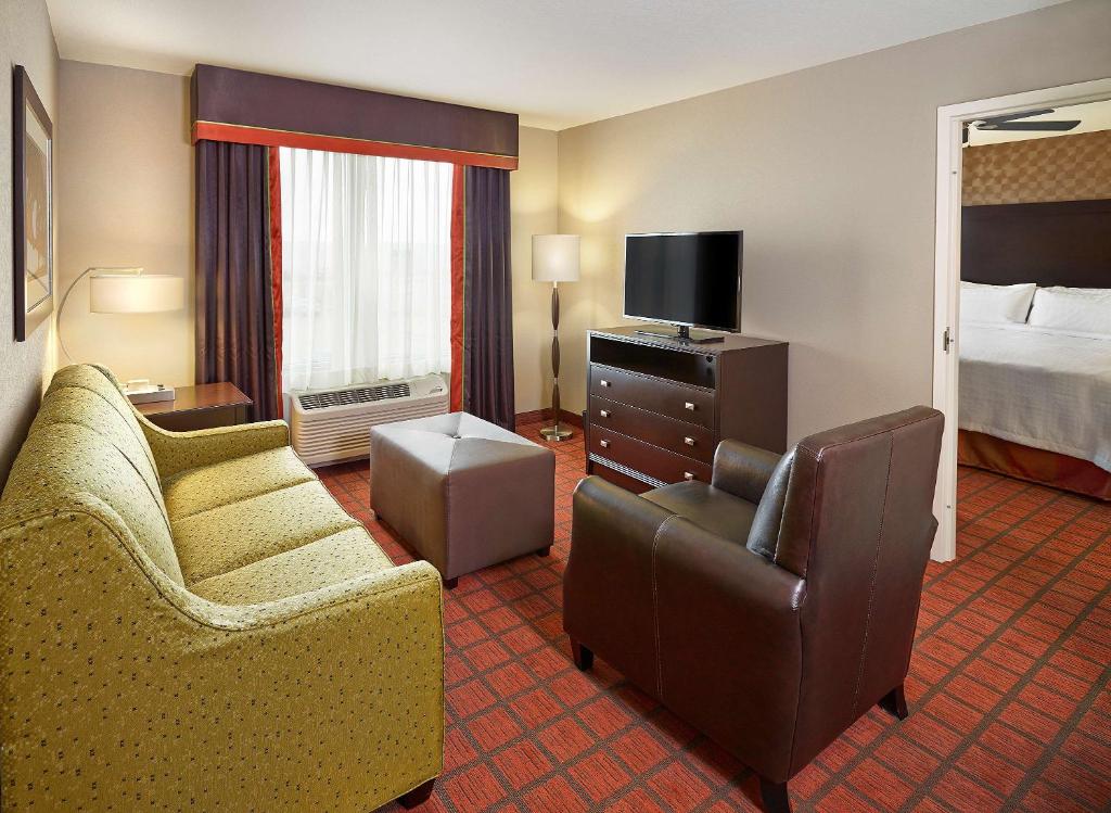 Homewood Suites Calgary Airport - Resim 26