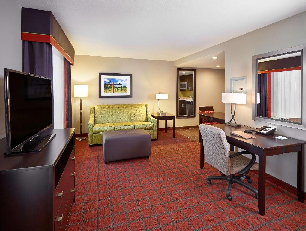 Homewood Suites Calgary Airport - Resim 28