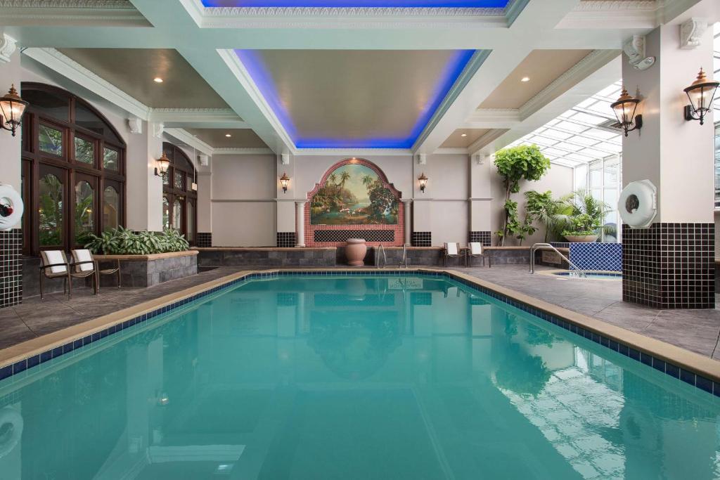 Embassy Suites San Francisco Airport Waterfront photo