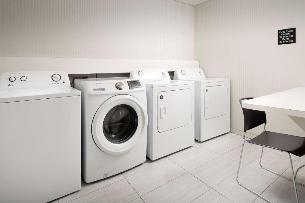 Grundriss der Unterkunft Hampton Inn Miami Airport East