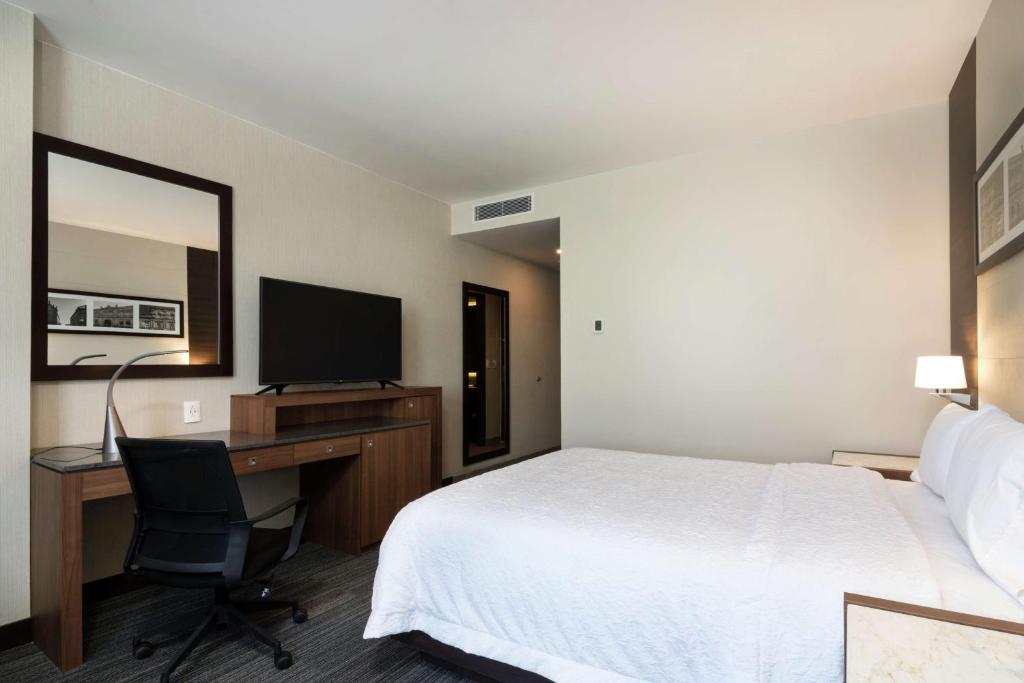 Hampton Inn By Hilton San Luis Potosi - Queen Room Met Uitzicht Op De Stad