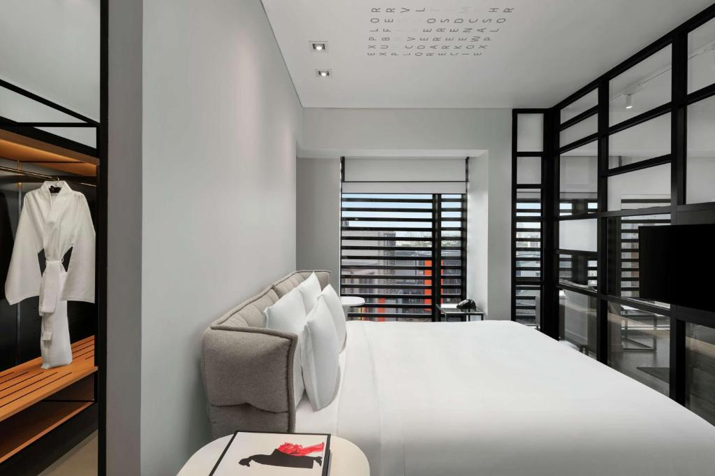 Canopy by Hilton Dubai Al Seef - Resim 24