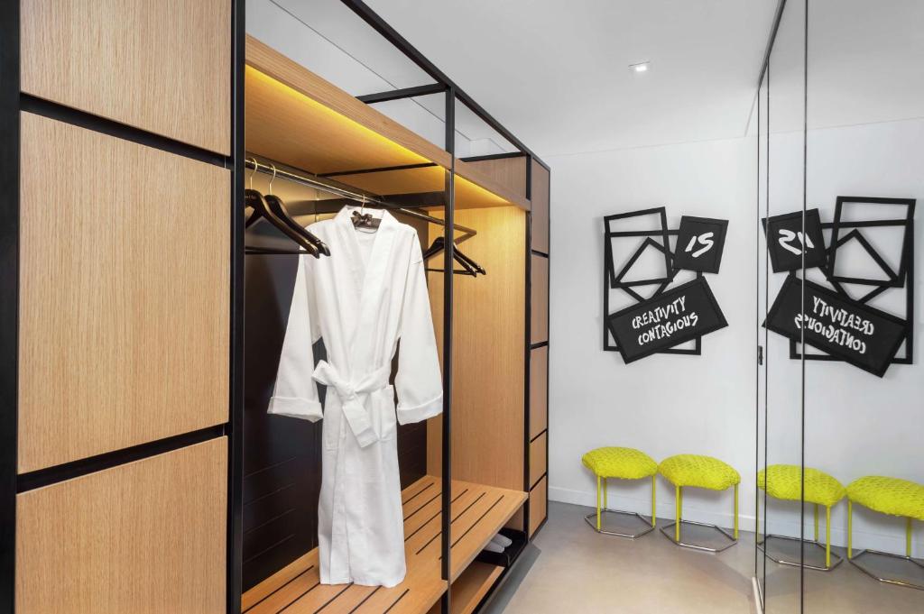 Canopy by Hilton Dubai Al Seef - Resim 26