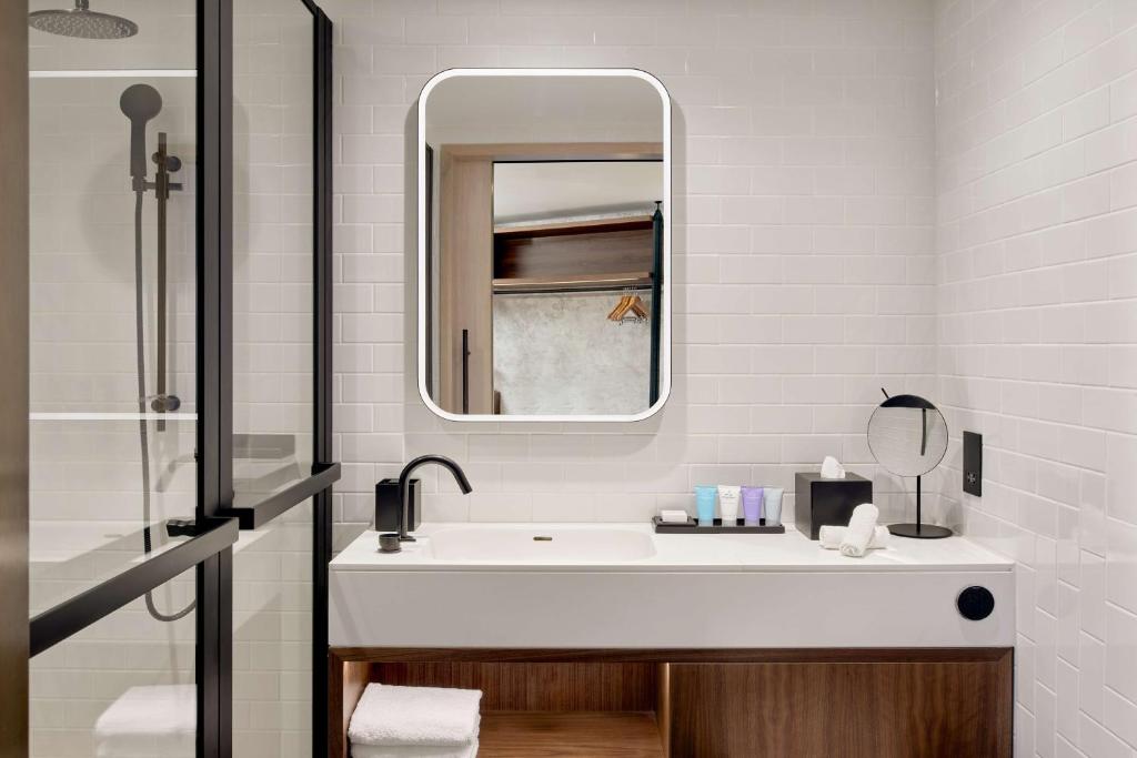 Canopy by Hilton London City - Resim 18