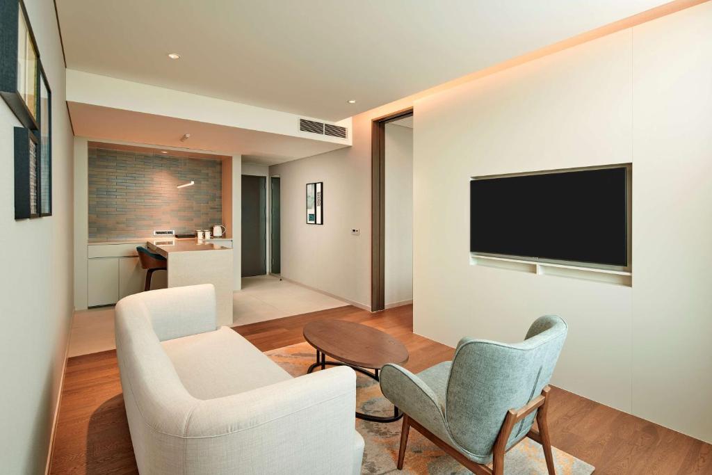 Hilton Garden Inn Seoul Gangnam - Suite Deluxe Con Cama Extragrande