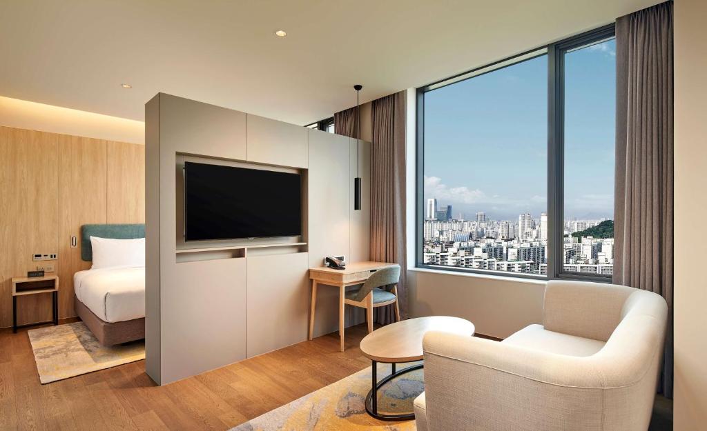 Hilton Garden Inn Seoul Gangnam - Habitación Deluxe Con Cama Extragrande