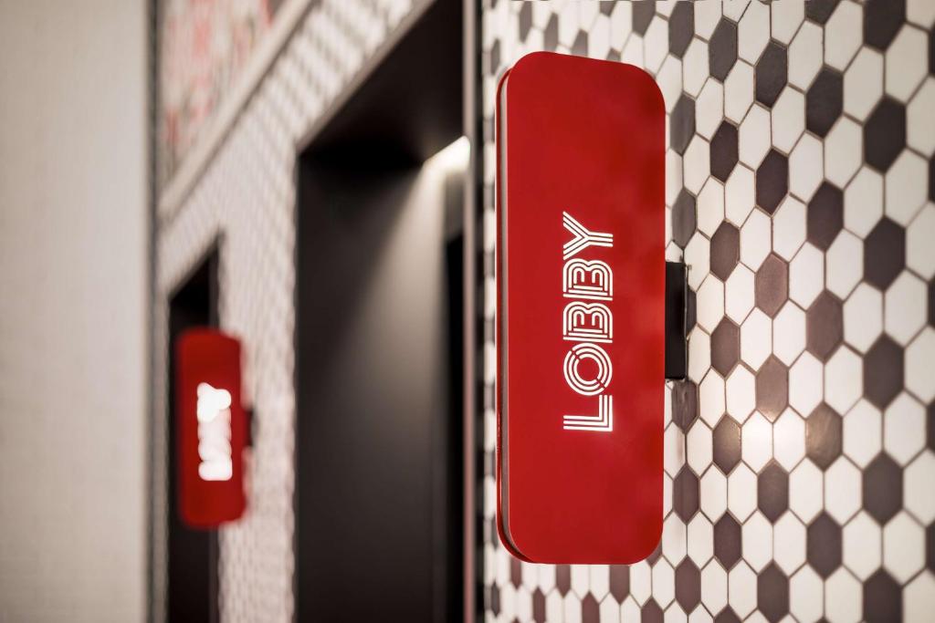 Canopy by Hilton Madrid Castellana - Resim 10