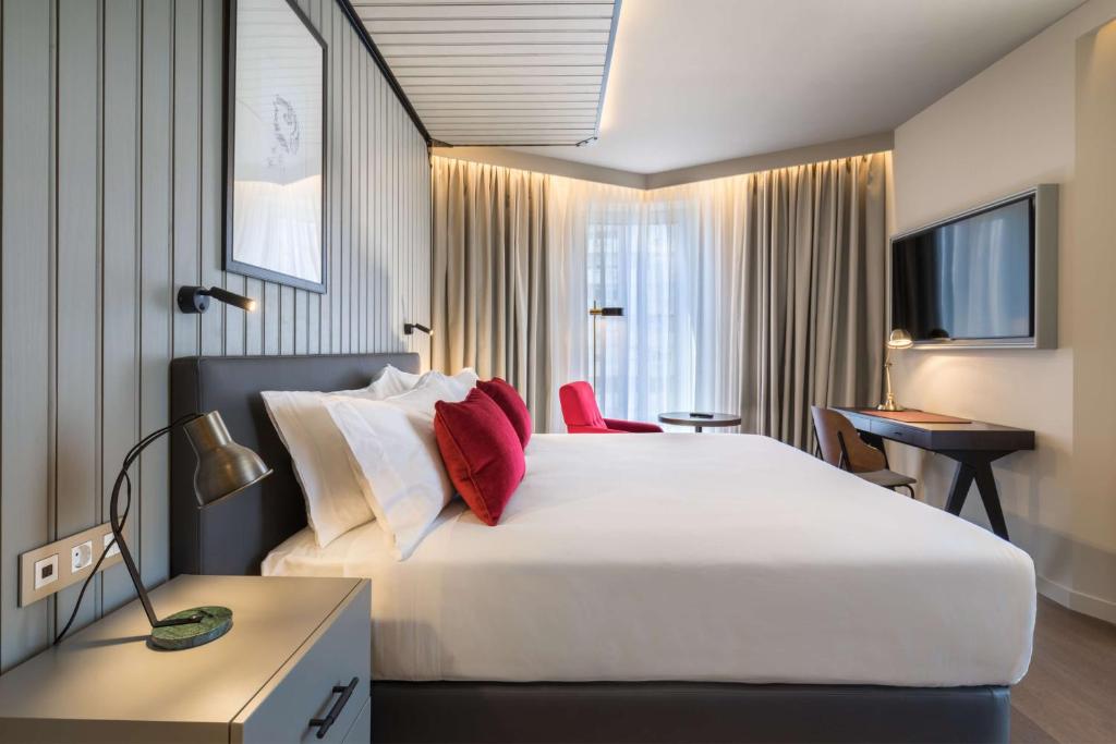 Canopy by Hilton Madrid Castellana - Resim 39