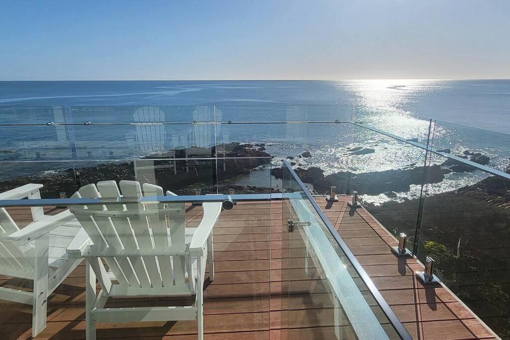 Curated visual reference: Visual Reference: Heathcliff1 Luxury Couples Retreat With Stunning Coastal Views Boat
