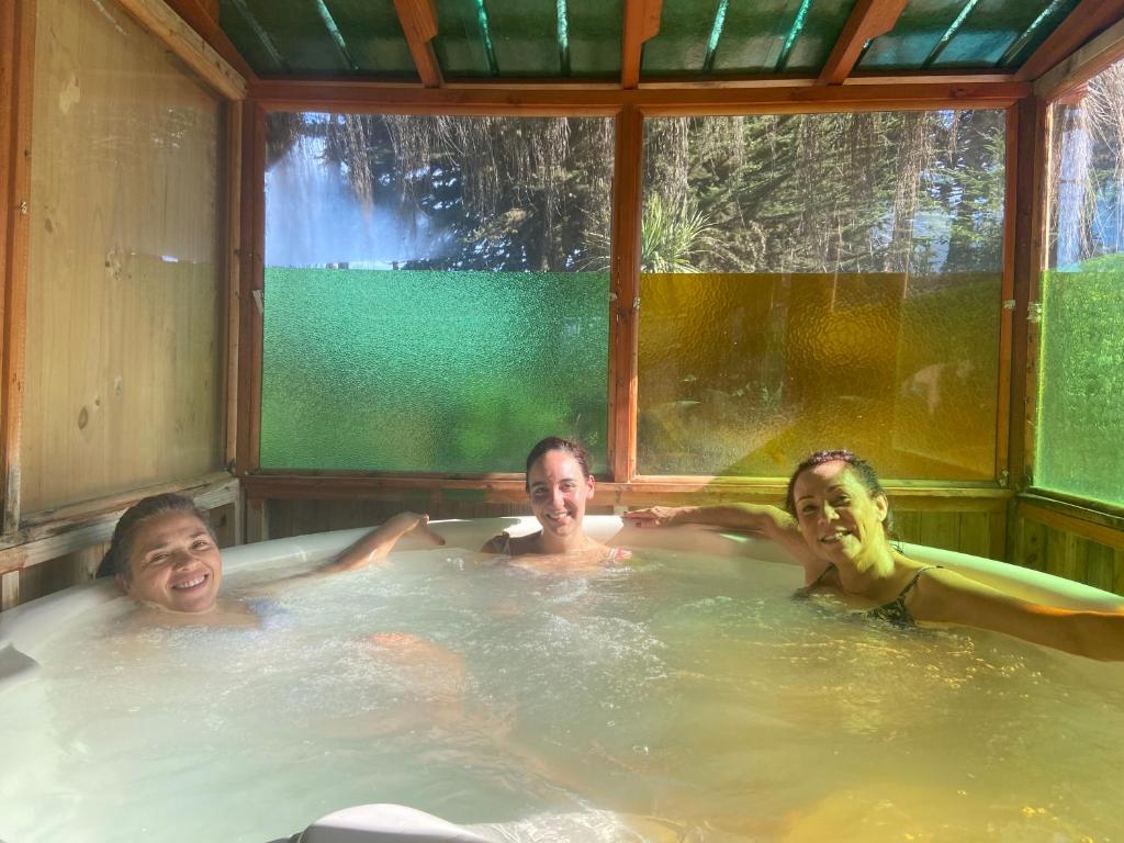 Hosté ubytování Suite con DESAYUNO SOLO PARA DOS Ó Cabañas familiares Los PINARES DEL MAR -Pet friendly