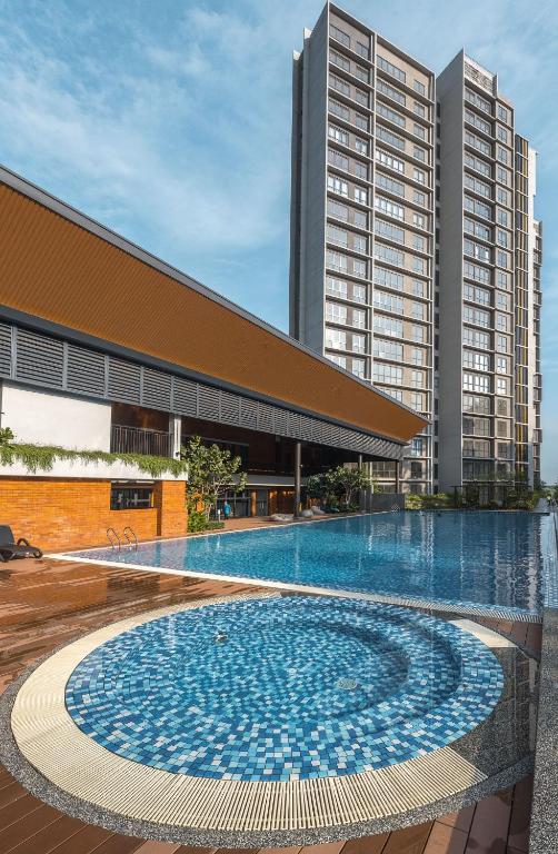Bazén v ubytování MuciHOME Clio 3R2B, Putrajaya Condo Near to IOI City Mall, Alamanda, Hospital Serdang, Wetland Studio KRU dll- Non Smoking Home for Malaysian Only nebo v jeho okolí