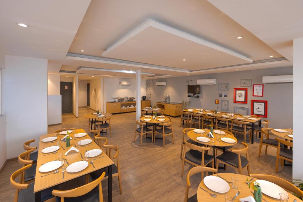 Restaurace v ubytování Hotel GT at Delhi Airport