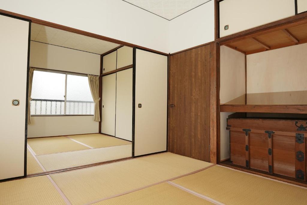 Fotografie z fotogalerie ubytování つばめ荘 Tsubamesou 尾道駅から徒歩と渡船で15分 情緒あふれる尾道ステイ 鍵付き駐輪場と駐車場あり supported by COCOSTAY v destinaci Onomiči