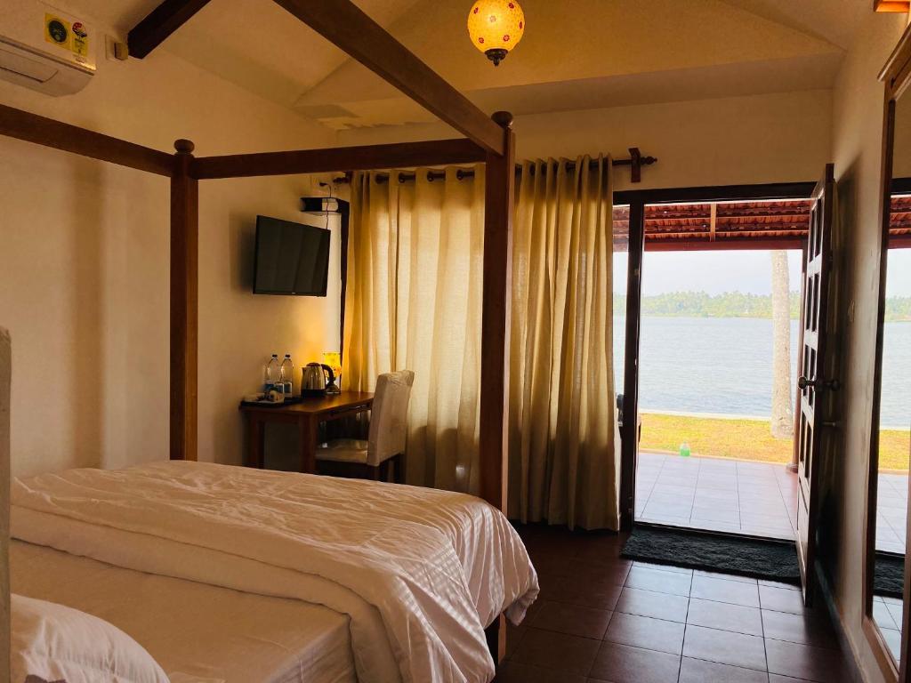BLUE HERON RESORTS