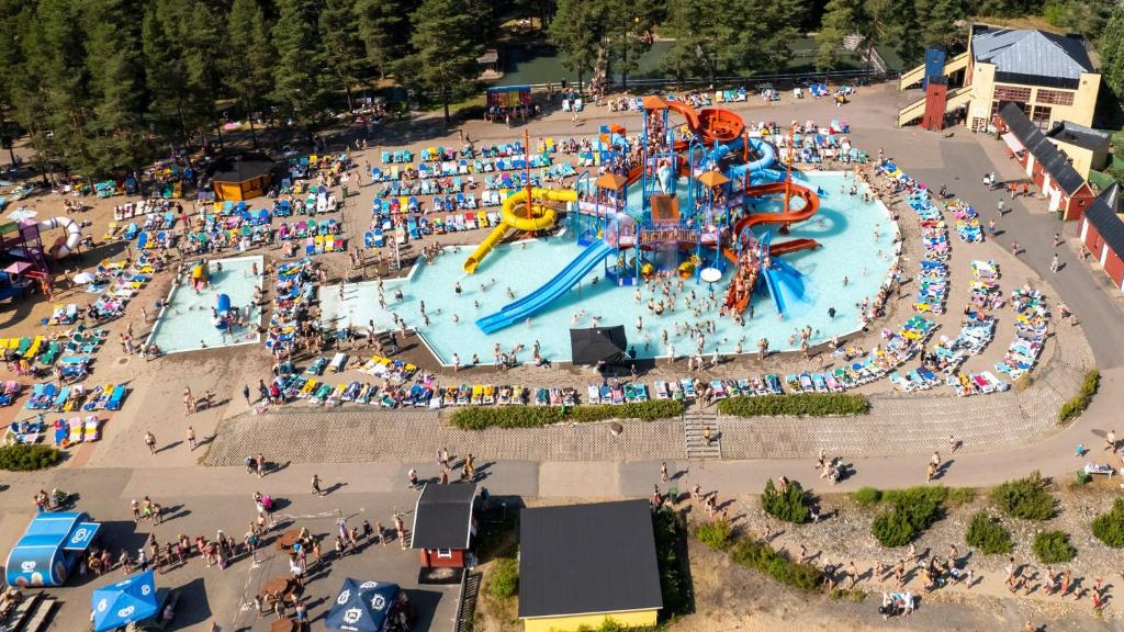 Bazén v ubytování Villa Viitatuuli nebo v jeho okolí