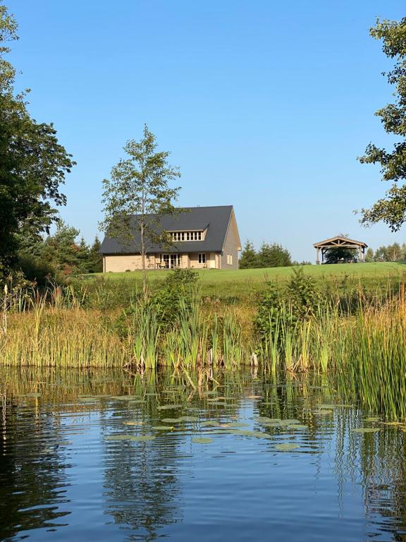 Nuotrauka iš apgyvendinimo įstaigos Skyplaičiu ež PLATELIAI Lake Villa  galerijos