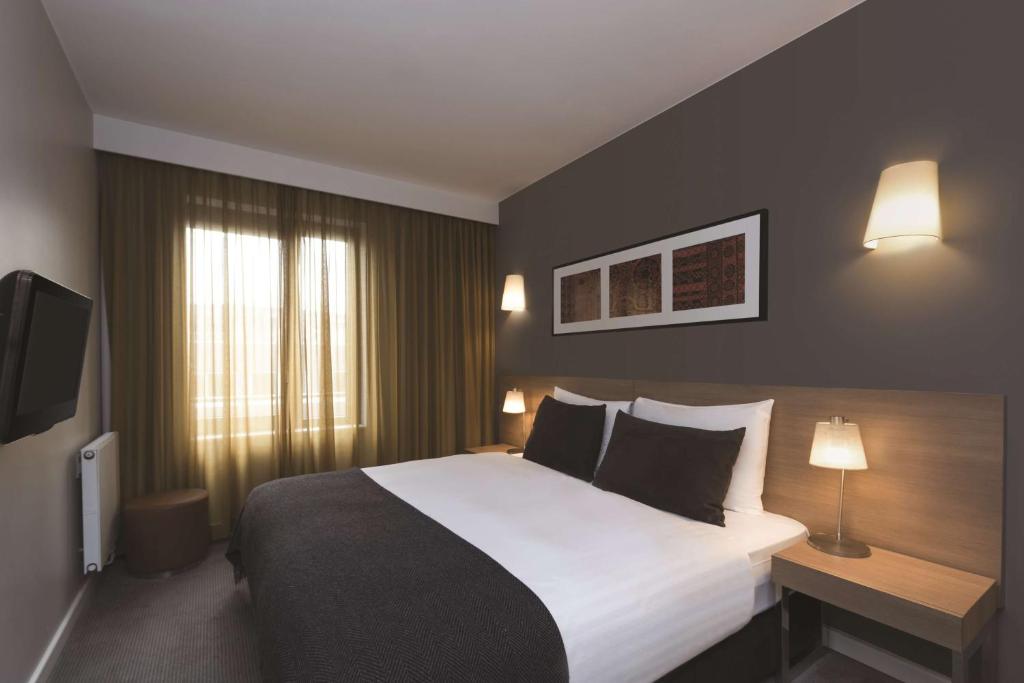 Adina Apartment Hotel Hamburg Michel - Resim 25