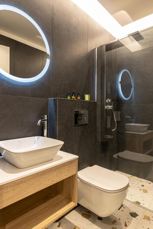 CITY HILL Luxury Apartments - 12