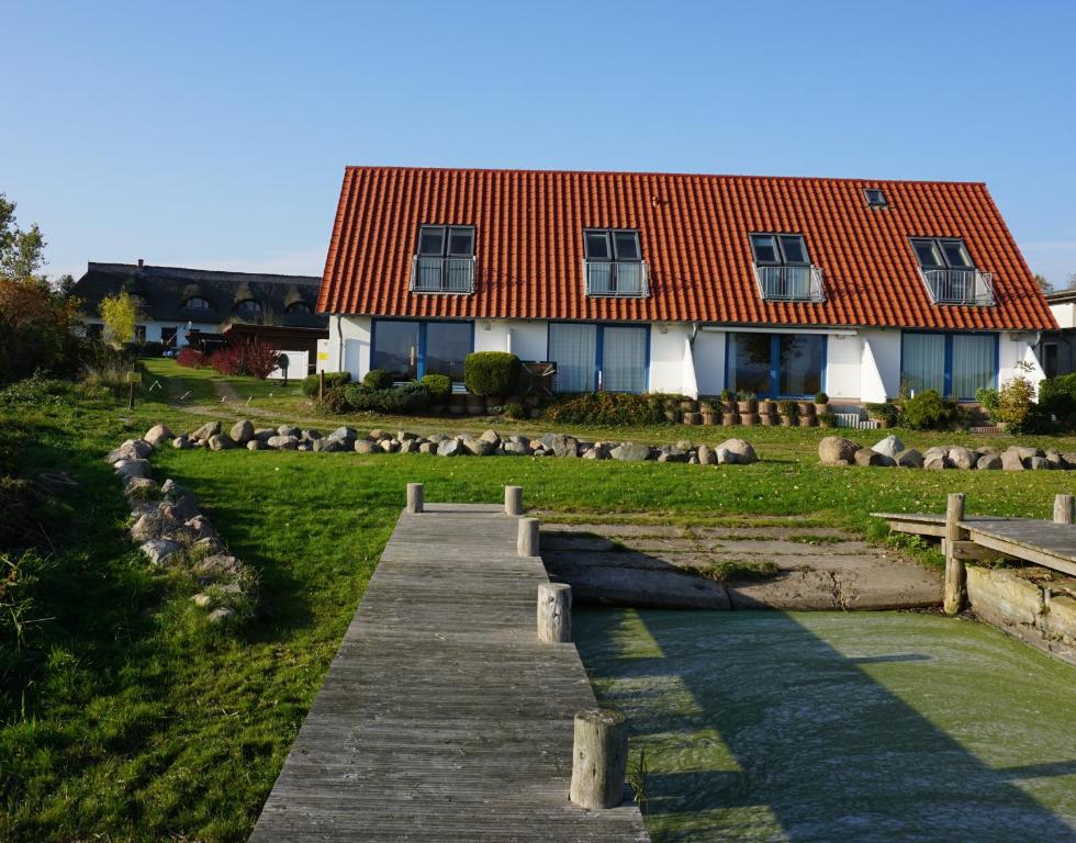 Κήπος έξω από το Ferienhaus am Schilf Neeberg