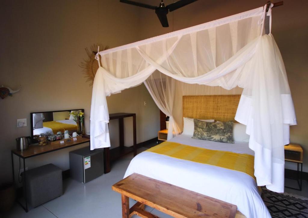 Moya Safari Lodge & Villa - 