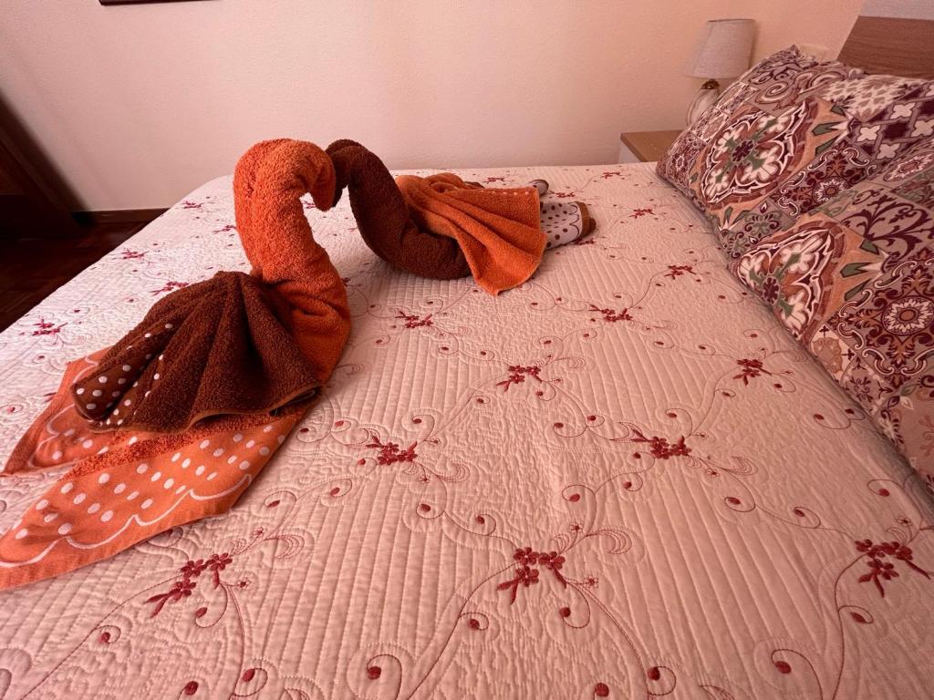 A bed or beds in a room at Apartamento Isabel