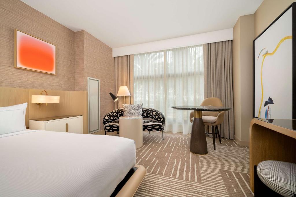 Hilton San Diego Gaslamp Quarter - DELUXE - 1 ROYAUME