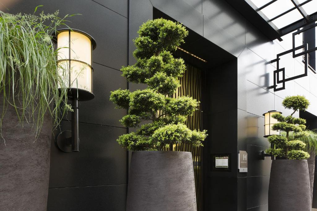 Hotel Marignan Champs-Elysées - Resim 18