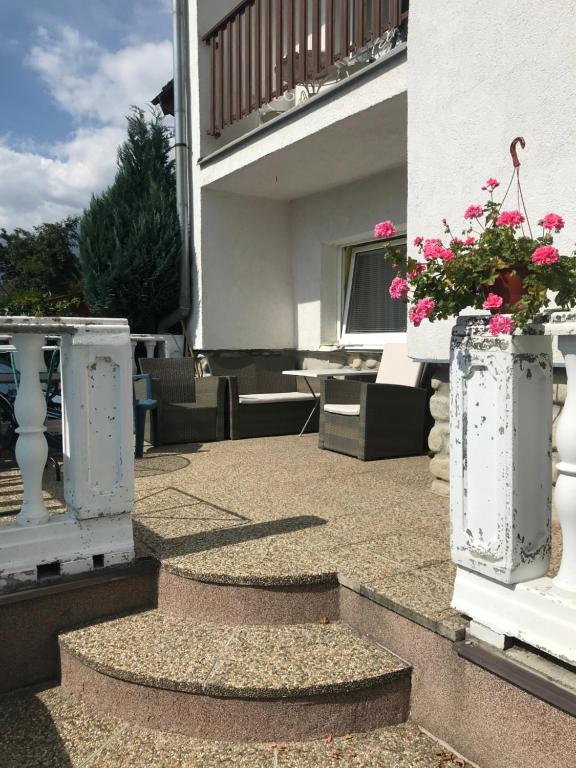 Balkón nebo terasa v ubytování Housing HELLA