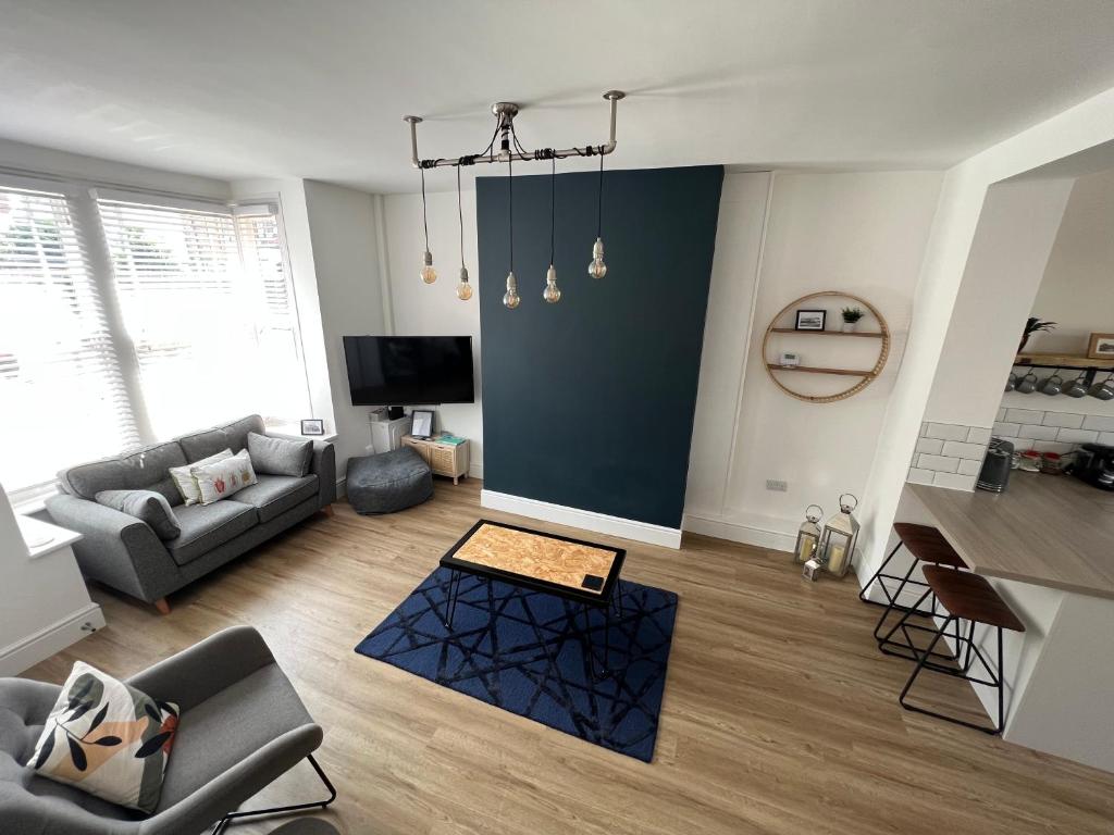 Posezení v ubytování Cleethorpes - New 2 Bedroom house close to beach