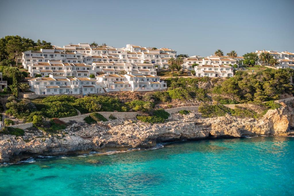 Blau Punta Reina, Cala Mendia – Precios actualizados 2023