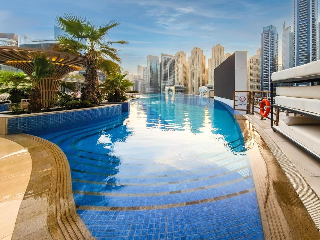 آپارتمان باشکوه در مارینا عمار دبی