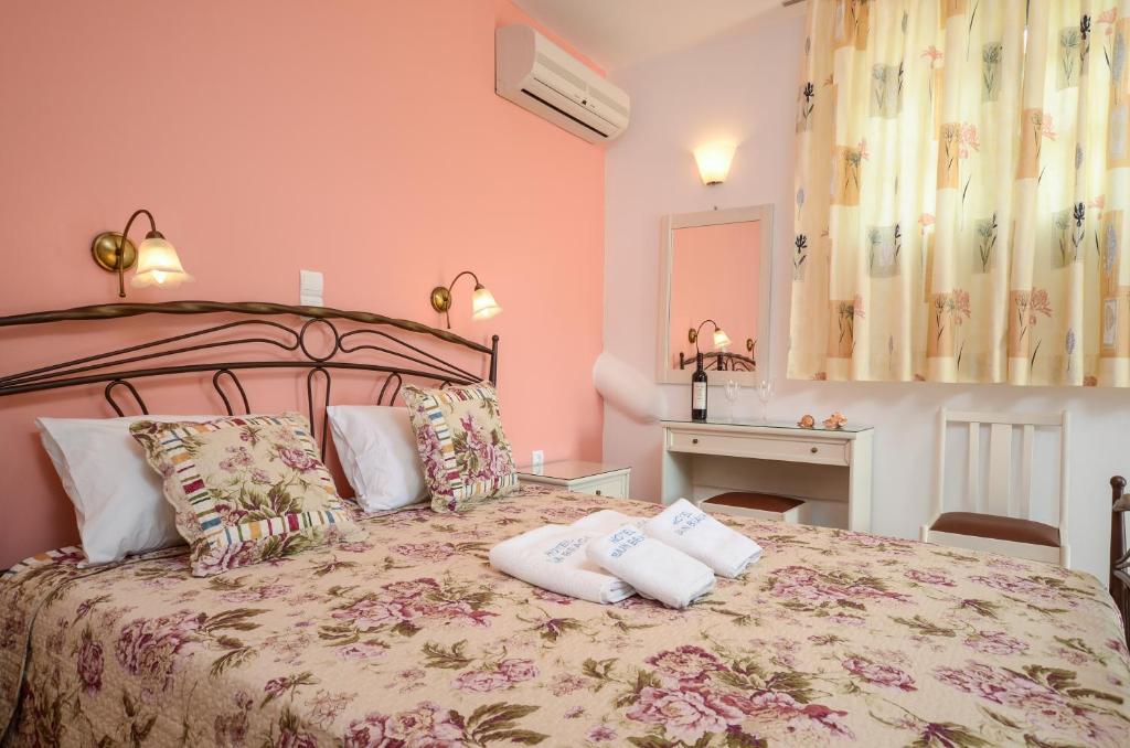 Sun Beach Hotel - 16