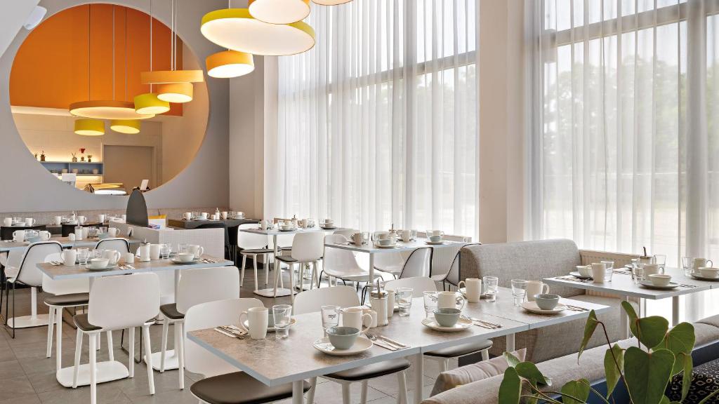 Restaurace v ubytování Hey Lou Hotel Nördlingen