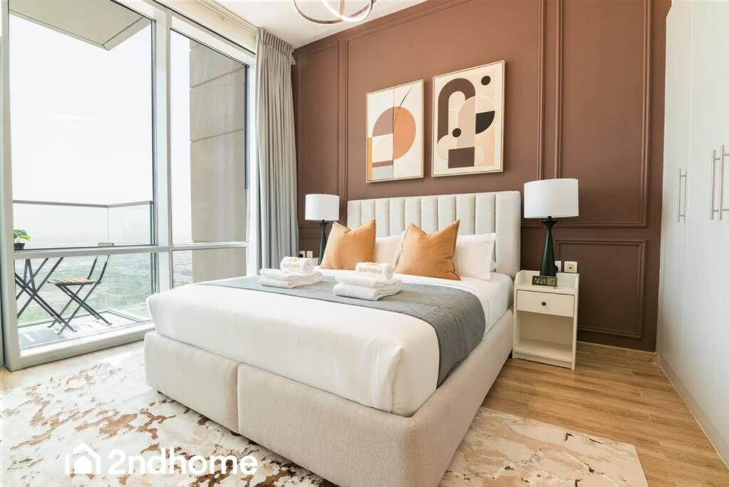 Postel nebo postele na pokoji v ubytování 2ndHome - Amna Tower, Al Habtoor City