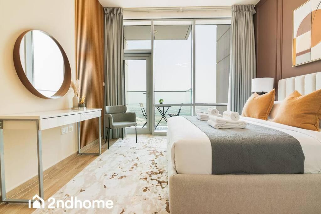 Postel nebo postele na pokoji v ubytování 2ndHome - Amna Tower, Al Habtoor City