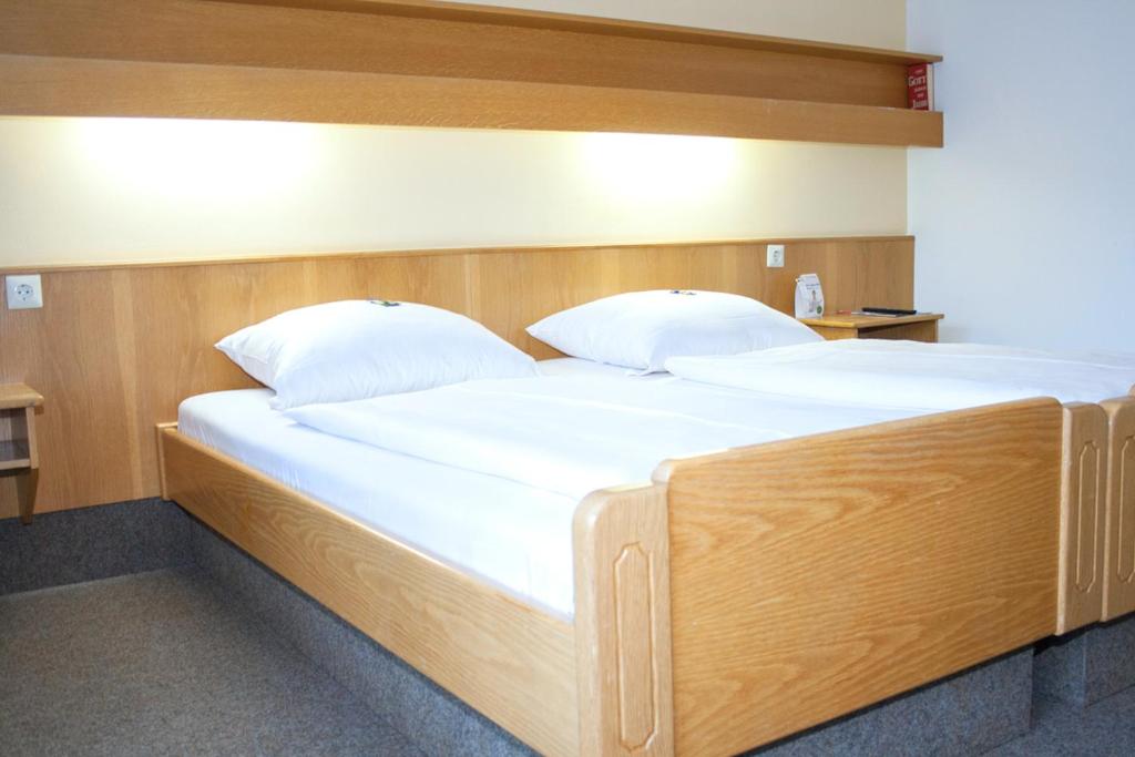 Hotel am Regenbogen - Budget Single Room