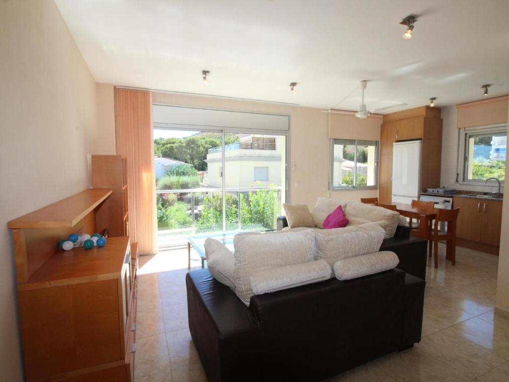 Posezení v ubytování Moderno apartamento con piscina, jardín, cerca de la playa, ciudad y rutas de senderismo - ES-228-74