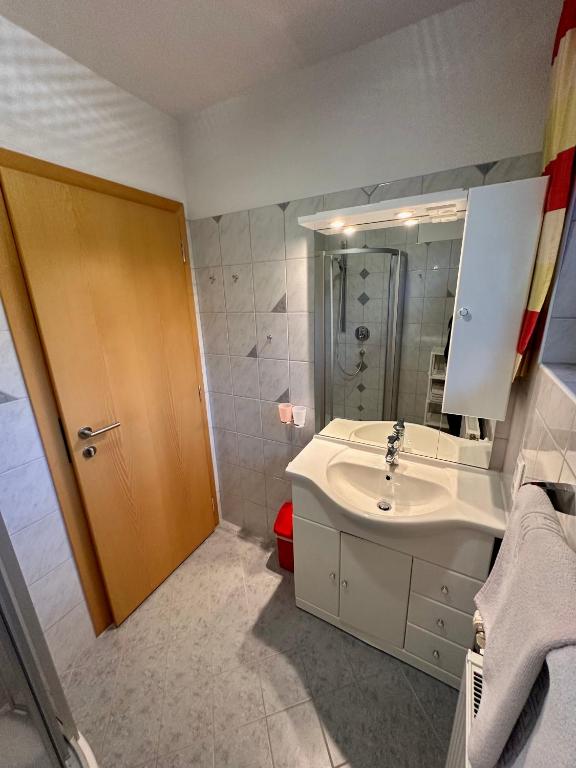 Koupelna v ubytování Haus Saxer